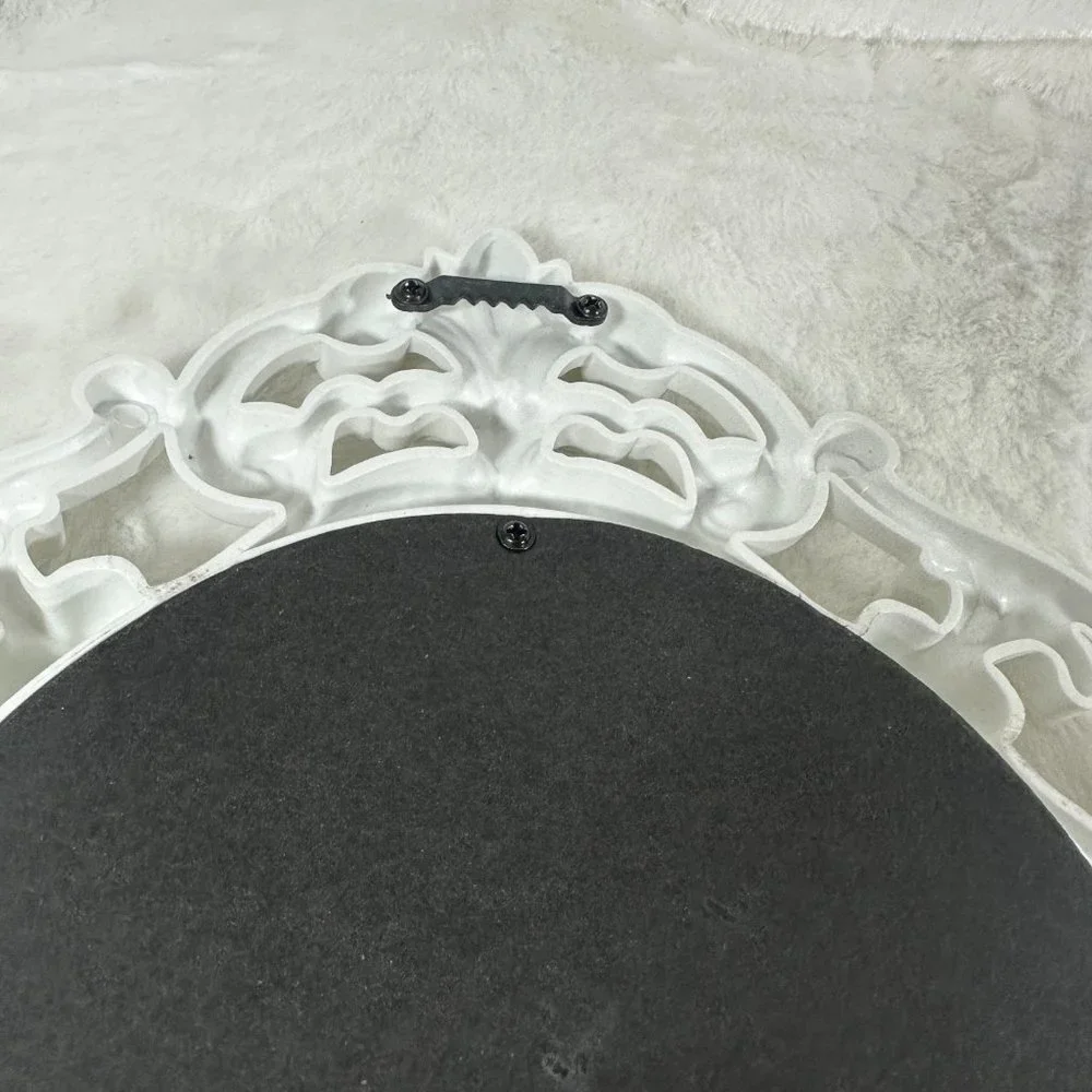 White Oval Vintage Wall Mirror 11.5 x 15 Inch